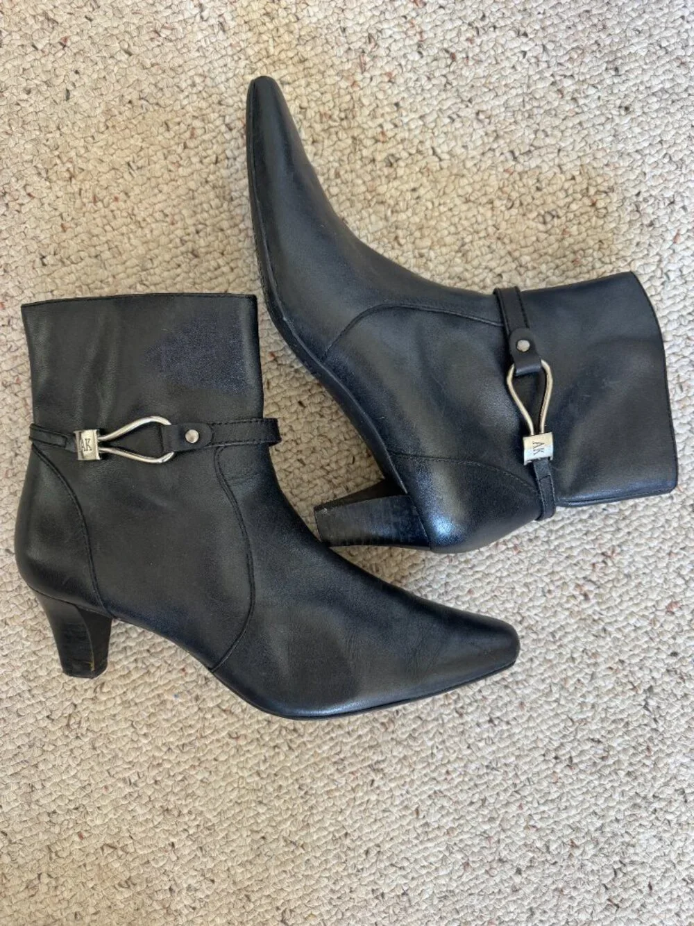 Anne Klein Black Leather Ankle Zip Boots Sz 9.5 M